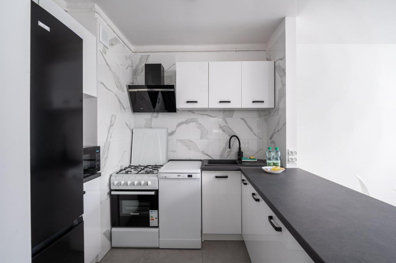 Wierzbno Modern Apartment Warsaw Exterior photo